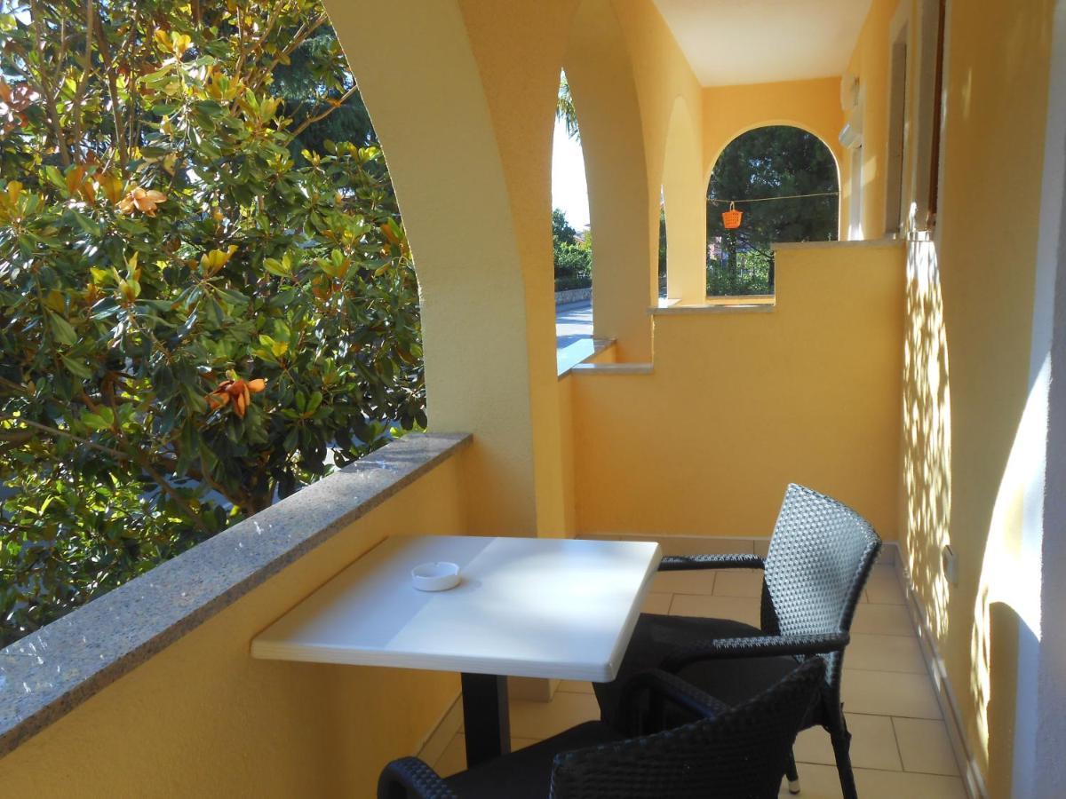 Bed&Breakfast Villa Kristina Rovigno Esterno foto